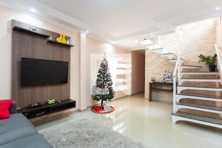 Sala de casa à venda com 4 quartos, 250m² em Vila Carmosina, São Paulo