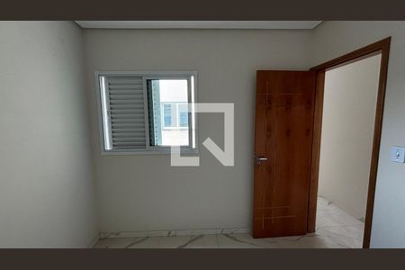 Quarto de apartamento para alugar com 2 quartos, 78m² em Jardim Guarará, Santo André