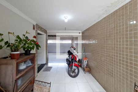 Hall de entrada de casa para alugar com 4 quartos, 580m² em Cidade Ocian, Praia Grande