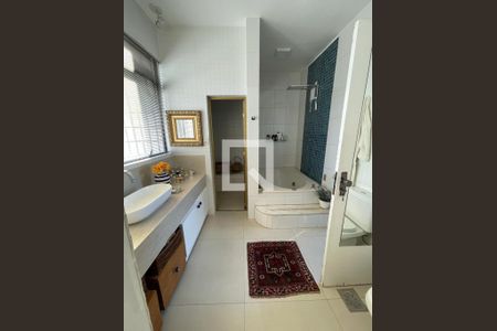 Apartamento à venda com 3 quartos, 230m² em Sion, Belo Horizonte