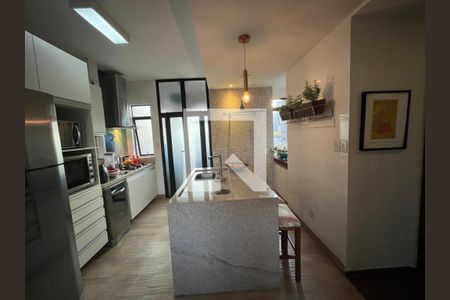 Apartamento à venda com 3 quartos, 230m² em Sion, Belo Horizonte