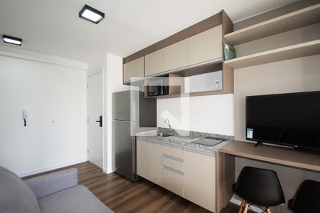 Studio sala cozinha de kitnet/studio para alugar com 1 quarto, 31m² em Pinheiros, São Paulo