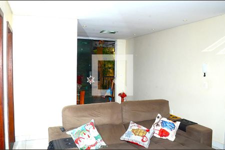 Sala de casa à venda com 5 quartos, 200m² em Dom Silvério, Belo Horizonte