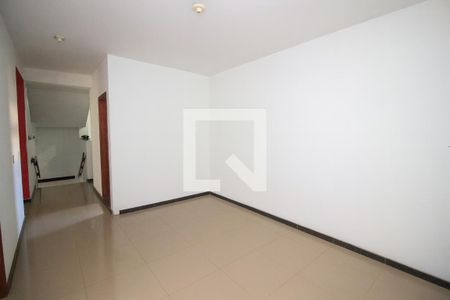 Sala 2 de casa à venda com 5 quartos, 592m² em Sapucaias Iii, Contagem