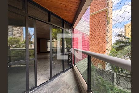 Sacada da sala de apartamento à venda com 4 quartos, 350m² em Jardim, Santo André