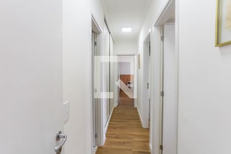 Corredor  de apartamento à venda com 3 quartos, 78m² em Centro, Diadema
