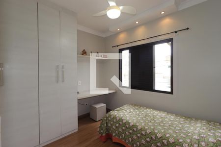 Quarto 1 de casa à venda com 3 quartos, 163m² em Pinheirinho, Santo André