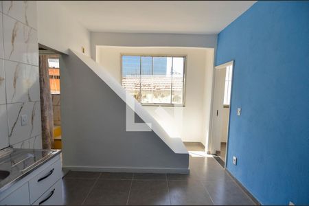 Sala/Cozinha de apartamento para alugar com 1 quarto, 40m² em Cidade Nova, Rio de Janeiro