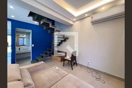 Sala de casa de condomínio para alugar com 3 quartos, 121m² em Jardim Santa Helena, Valinhos