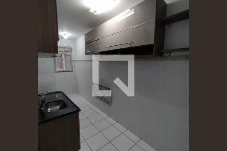Cozinha de apartamento para alugar com 2 quartos, 45m² em Pavuna, Nilópolis