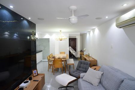 Sala de apartamento à venda com 2 quartos, 100m² em Barra da Tijuca, Rio de Janeiro