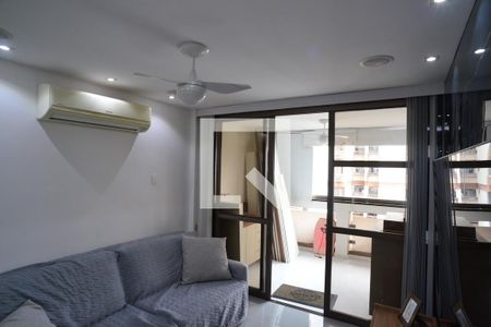 Sala de apartamento à venda com 2 quartos, 100m² em Barra da Tijuca, Rio de Janeiro