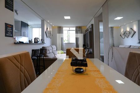 Sala de apartamento para alugar com 2 quartos, 48m² em Vila Mogilar, Mogi das Cruzes