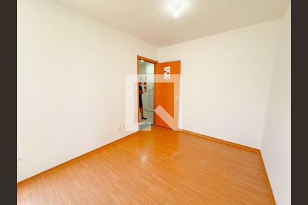 Sala de apartamento para alugar com 2 quartos, 45m² em Serraria, São José