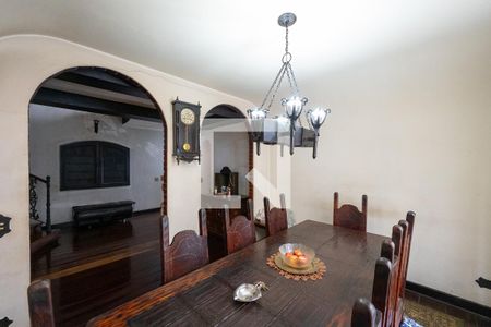 Sala de casa à venda com 3 quartos, 261m² em Planalto Paulista, São Paulo