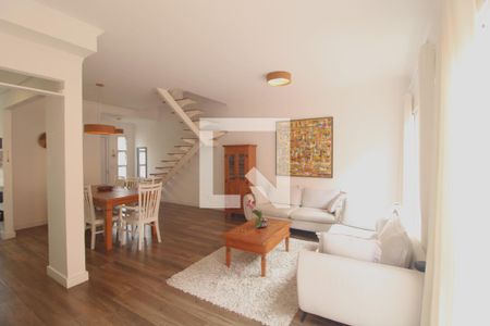 Sala de casa de condomínio à venda com 3 quartos, 115m² em Usina Piratininga, São Paulo