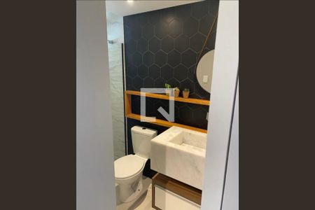 Banheiro Social de kitnet/studio para alugar com 1 quarto, 47m² em Barra, Salvador