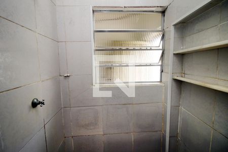 Banheiro de casa para alugar com 1 quarto, 38m² em Cordovil, Rio de Janeiro