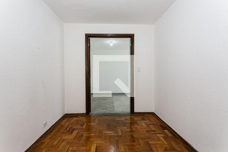Casa 1 - Quarto 1 de casa à venda com 6 quartos, 250m² em Vila Cruz das Almas, São Paulo