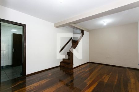 Casa 1 - Sala de casa à venda com 6 quartos, 250m² em Vila Cruz das Almas, São Paulo