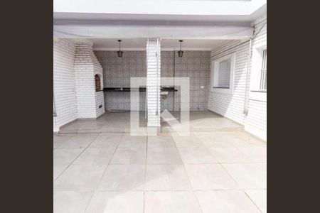 Casa à venda com 4 quartos, 242m² em Vila Invernada, São Paulo