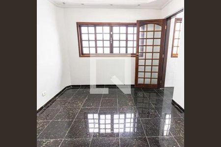 Casa à venda com 4 quartos, 242m² em Vila Invernada, São Paulo