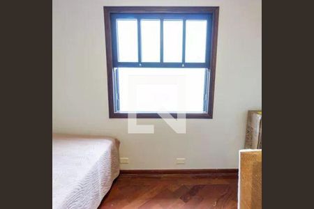 Casa à venda com 4 quartos, 242m² em Vila Invernada, São Paulo