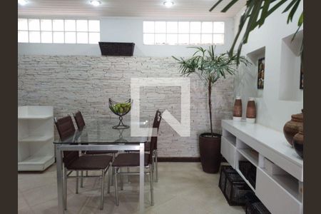 Casa à venda com 3 quartos, 240m² em Badu, Niterói