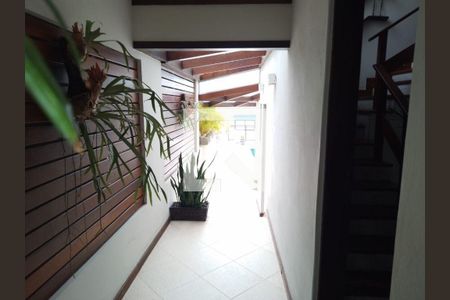 Casa à venda com 3 quartos, 240m² em Badu, Niterói