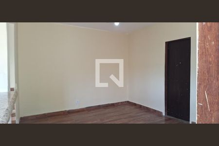 Casa para alugar com 2 quartos, 140m² em Parada de Lucas, Rio de Janeiro