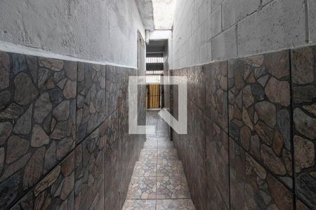 Corredor de Entrada de casa para alugar com 1 quarto, 60m² em Conjunto Habitacional Jova Rural, São Paulo