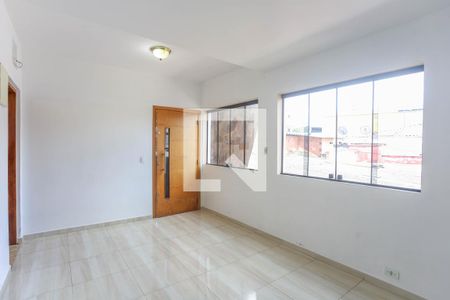Casa à venda com 3 quartos, 370m² em Vila Nogueira, Diadema