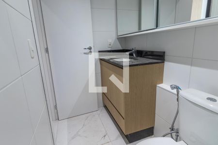 Banheiro de kitnet/studio para alugar com 1 quarto, 29m² em Perdizes, São Paulo