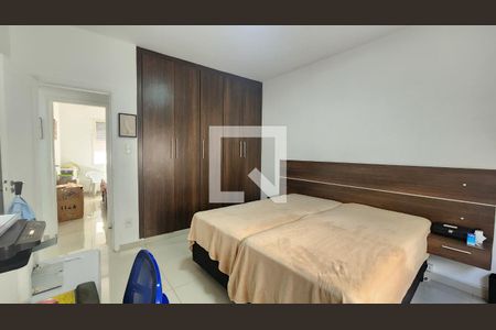 Quarto 1 de apartamento para alugar com 2 quartos, 70m² em Gonzaga, Santos