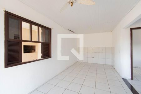 Casa à venda com 2 quartos, 72m² em Mathias Velho, Canoas