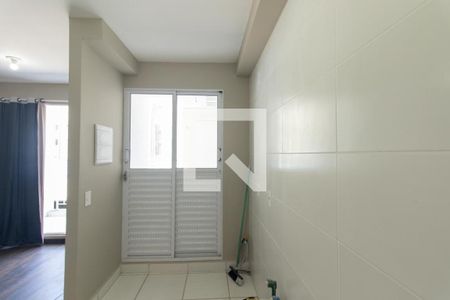 Cozinha de apartamento para alugar com 2 quartos, 51m² em Jardim Claudia, Pinhais
