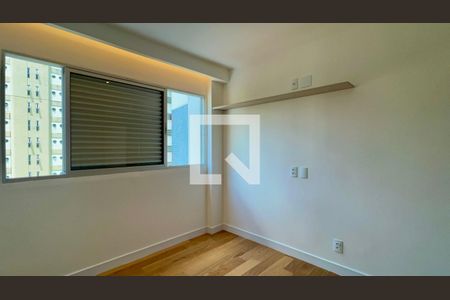 Quarto de apartamento à venda com 2 quartos, 96m² em Cerqueira César, São Paulo