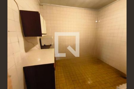 Casa à venda com 2 quartos, 144m² em Vila Metalúrgica, Santo André