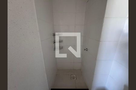 Banheiro de apartamento para alugar com 2 quartos, 55m² em Feitoria, São Leopoldo
