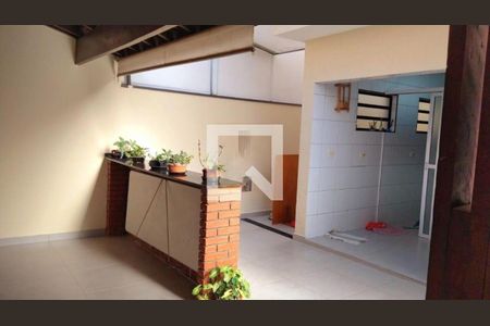 Casa à venda com 4 quartos, 310m² em Adalgisa, São Paulo