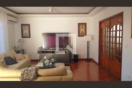 Casa à venda com 4 quartos, 310m² em Adalgisa, São Paulo