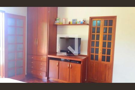 Casa à venda com 4 quartos, 310m² em Adalgisa, São Paulo