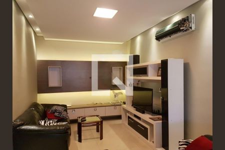 Casa à venda com 4 quartos, 400m² em Parque Maria Domitila, São Paulo