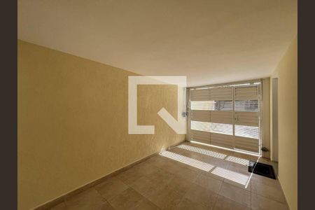 Casa à venda com 2 quartos, 181m² em Jardim Londrina, São Paulo
