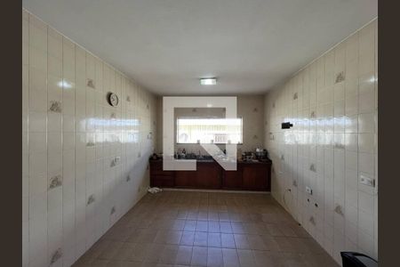 Casa à venda com 2 quartos, 181m² em Jardim Londrina, São Paulo