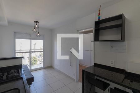 Sala/Cozinha/Área de Serviço  de apartamento para alugar com 1 quarto, 30m² em Vila Ré, São Paulo