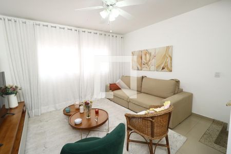 Sala de casa para alugar com 2 quartos, 127m² em Campestre, Santo André