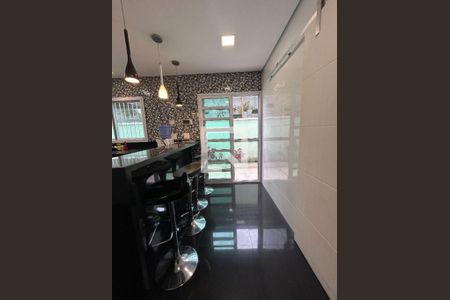 Casa à venda com 4 quartos, 330m² em Vila Mazzei, São Paulo