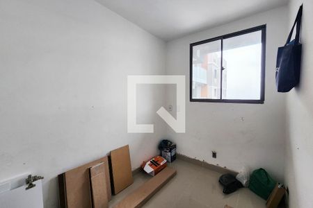 Quarto  de apartamento para alugar com 2 quartos, 43m² em Santo Cristo, Rio de Janeiro