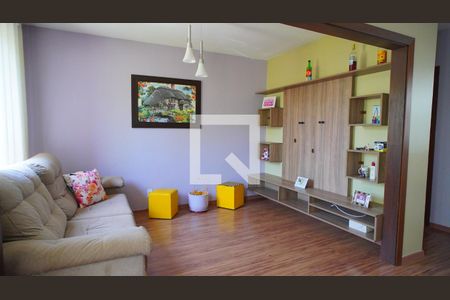Apartamento à venda com 2 quartos, 75m² em Vila Nova, Porto Alegre